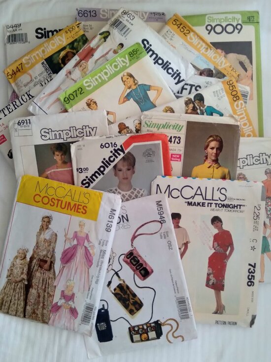 Simplicity Other - 17 Vintage Sewing Patterns